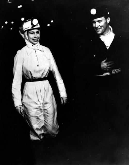 Интересные факты о королеве. Учеба 02