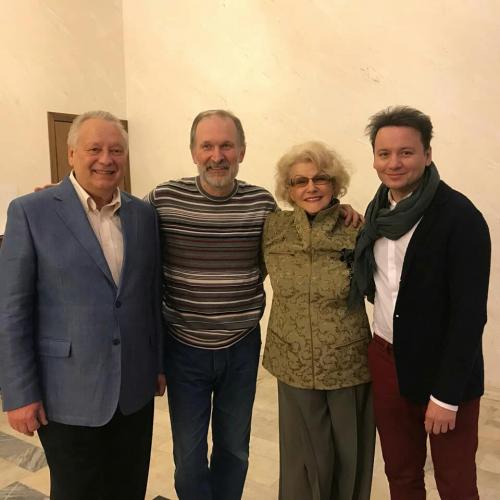 Федор Добронравов инсульт. Федор Добронравов оправился после перенесенного инсульта и уже вышел на сцену. Поклонники переживают за здоровье любимого актера.