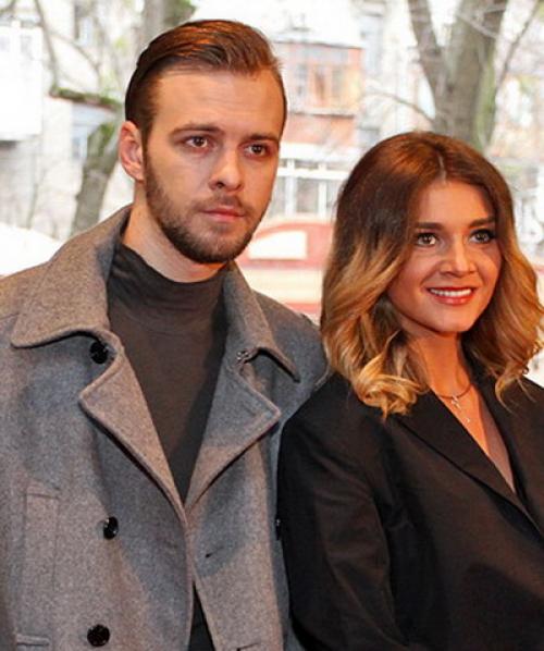 С кем встречается Барских. Макс Барских, жена 09