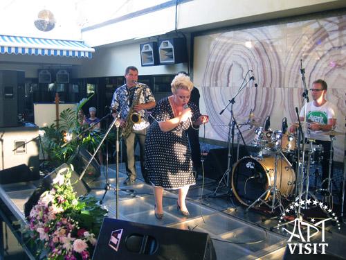 Юра Титов певец биография. Певец Юрий Титов: начало пути 05