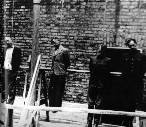 Генерал Власов казнь. Конец генерала Власова. Как судили предателя номер один?