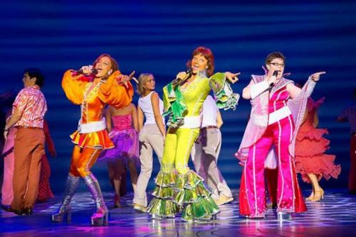 Песенный фестиваль. 10 самых знаменитых песенных фестивалей