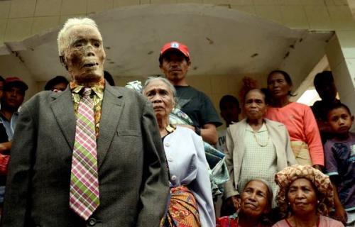 Праздник Манене в Индонезии. Фестиваль Пон в Индонезии или узаконенная ночь измен 10 Праздник Манене в Индонезии. Фестиваль Пон в Индонезии или узаконенная ночь измен 10