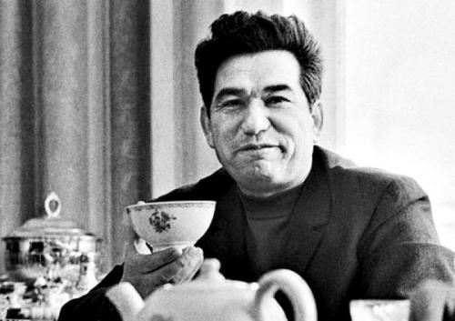 Чингиз Айтматов кто такой. Биография 07 Чингиз Айтматов кто такой. Биография 07