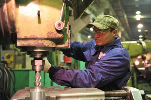 Сколько зарабатывает фрезеровщик? Сколько зарабатывают фрезеровщики в Москве и других местах