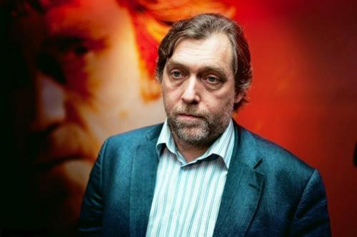 Сыновья Аркадий и никита. Никита - младший сын