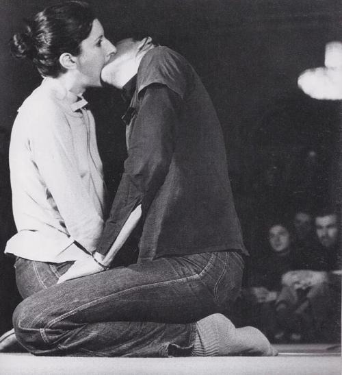 Марина Абрамович 2020. Самые знаменитые перформансы Марины Абрамович