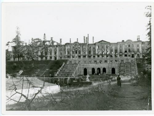 Малоизвестные факты о Петергофе. Возрождение Петергофа после войны: уничтоженное наследие, минное поле и утерянные коллекции