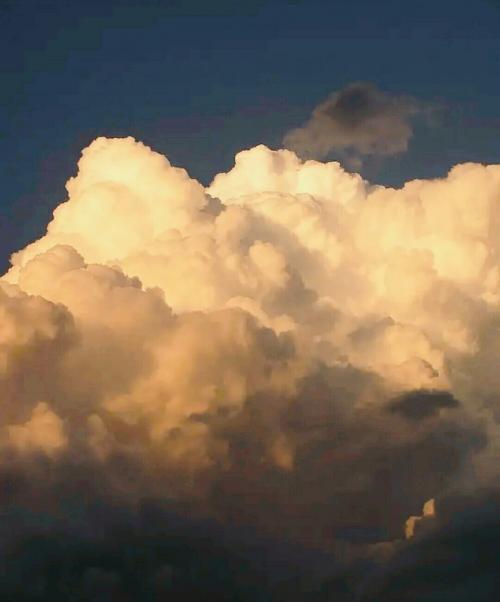 Сколько весит облако. Сколько на самом деле весит облако?