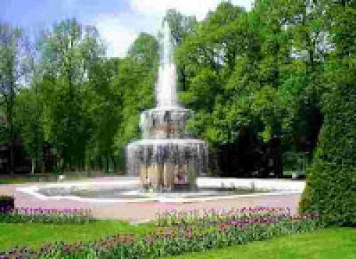 Интересные факты о петергофском парке. Петродворец