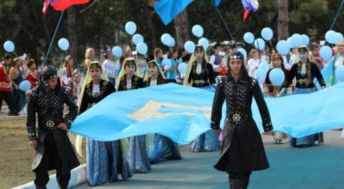 Флаг татарстана. Что за символ на флаге крымских татар?