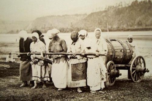 Средняя продолжительность жизни в Российской империи. Не доживали до 30-ти. Какова была смертность в царской России