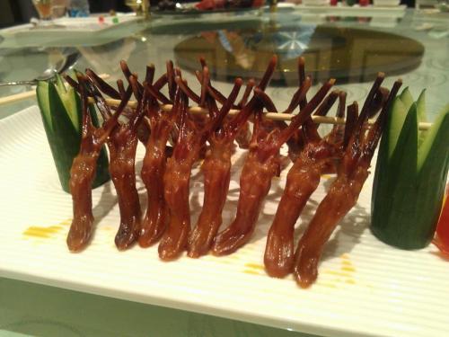 Можно ли есть морских коньков. Еда на грани