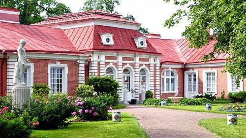 Петергоф краткое описание. Петергоф: история возникновения, интересные факты
