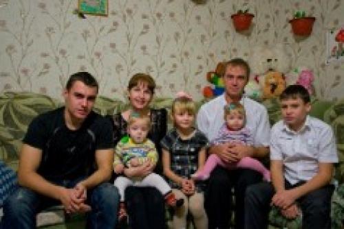 Интервью День матери. День матери в Темрюке. Интервью с мамой пятерых детей