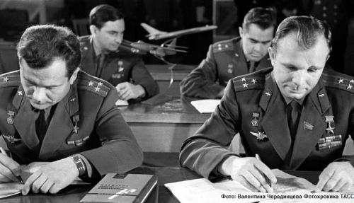 О чем молчал гагарин. Юрий Гагарин: Я горю, прощайте, товарищи!