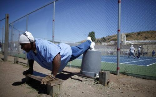 Чарльз Бронсон заключенный тренировки. Высокоэффективные программы тренировок, разработанные заключенными (10 фото)