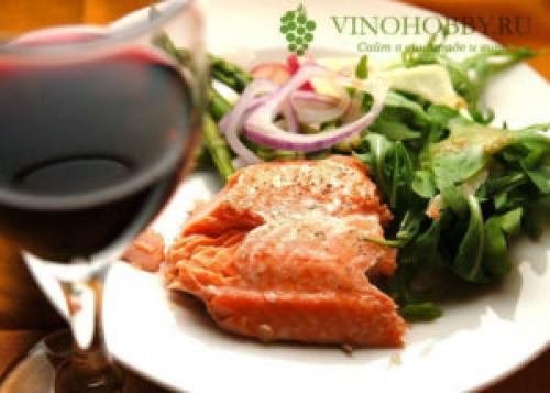 Белое вино к рыбе. Подача алкоголя к морской рыбе
