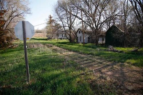 Город с одним жителем.