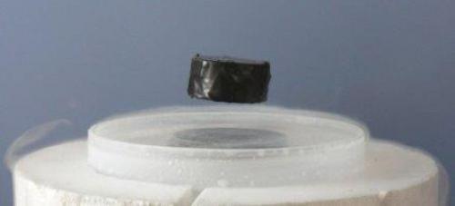 Сверхпроводимость при комнатной температуре. Получен сверхпроводник работающий при комнатной температуре