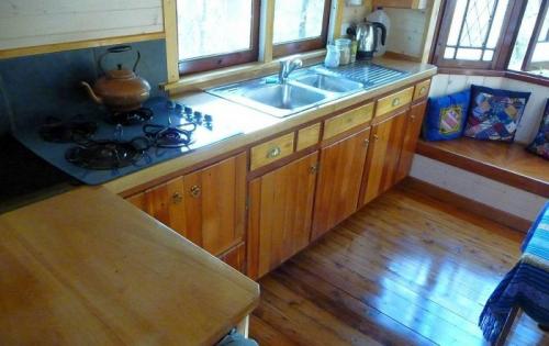 Дом из железнодорожного вагона. Сошедшие с рельсов: дом из железнодорожного вагона