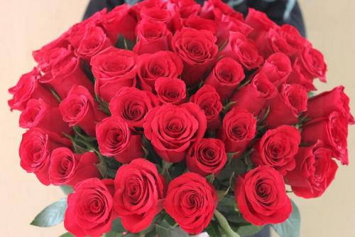 Как правильно дарить цветы. Цветы девушке: когда и как правильно дарить