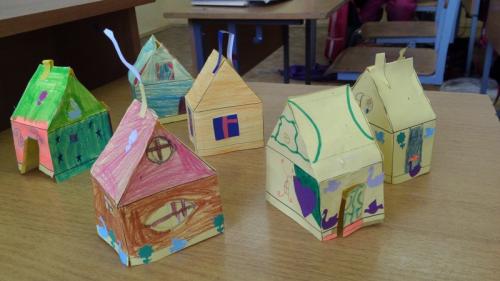 Как сделать домик из бумаги своими руками схемы. Домик из бумаги — современные идеи и рекомендации, как просто и быстро сделать домик (100 фото)