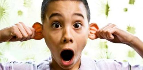 Достаю языком до носа. Трюки с телом, которые не каждый сможет сделать