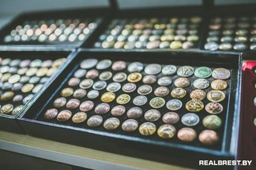 Интересные факты про пуговицы. Интересные факты о пуговицах 02