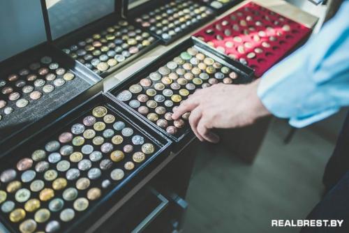 Интересные факты про пуговицы. Интересные факты о пуговицах 06