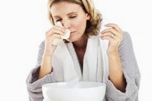 Сильно потеет голова: частые причины недуга, методы диагностики и принципы питания