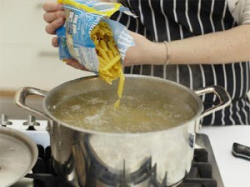 Как варить макароны спиральки. Золотые правила приготовления традиционных видов макаронных изделий