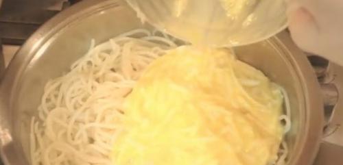 Как варить макароны с сыром. Макароны с сыром: 8 разных простых рецептов