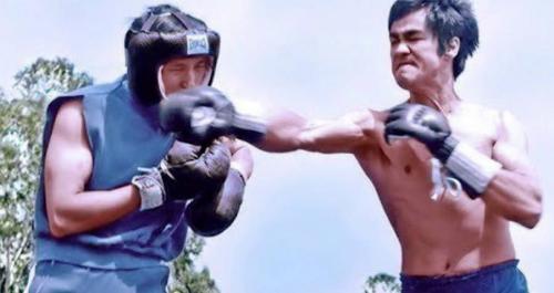 Брюс Ли спарринг. Как левый хук изменил жизнь Брюса Ли