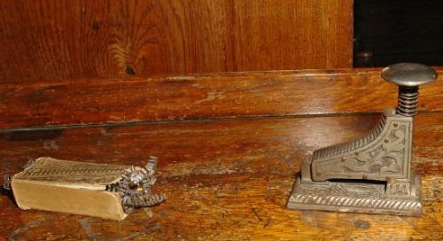 Кто придумал степлер. Строительный степлер 03