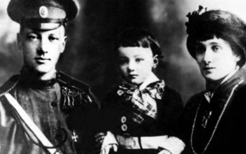 Маяковский на смерть Есенина. Стихотворение Маяковского на смерть Сергея Есенина 07 Маяковский на смерть Есенина. Стихотворение Маяковского на смерть Сергея Есенина 07