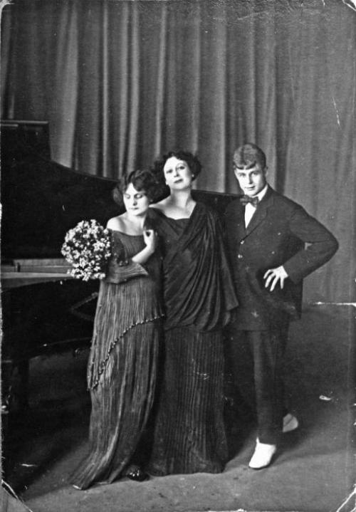 Маяковский на смерть Есенина. Стихотворение Маяковского на смерть Сергея Есенина 04 Маяковский на смерть Есенина. Стихотворение Маяковского на смерть Сергея Есенина 04