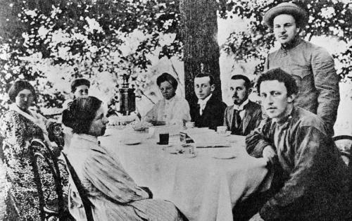 Маяковский на смерть Есенина. Стихотворение Маяковского на смерть Сергея Есенина 06 Маяковский на смерть Есенина. Стихотворение Маяковского на смерть Сергея Есенина 06