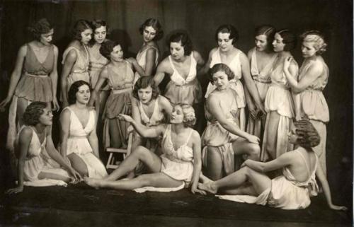 Айседоры Дункан шарф. Гибельный шарф Айсидоры Дункан 15