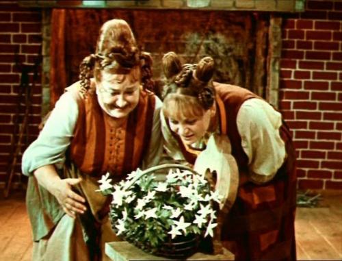 У вас товарищ большаков не так уж много маршаков. Не сказочная история сказки Двенадцать месяцев