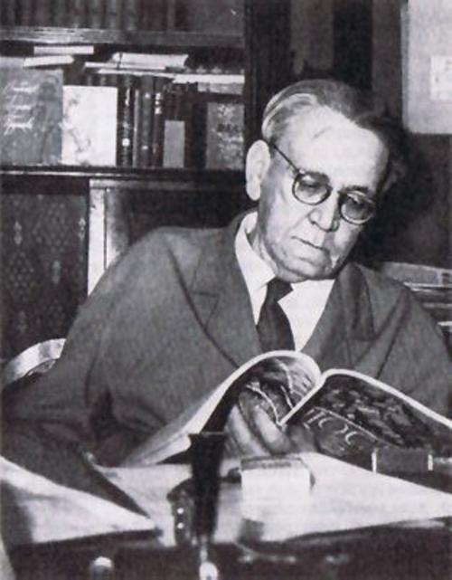 Сколько языков знал маршак. «Сочинять стихи я начал еще до того, как научился писать»