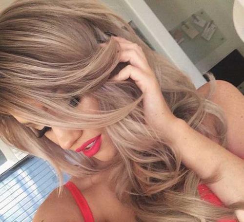 Как уложить волосы на затылке. Хитрости, которые помогут уложить волосы за три минуты