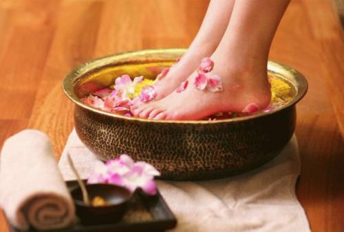 Уход за ногами и руками. Уход за ногами в домашних условиях — простые и практичные советы + 52 фото