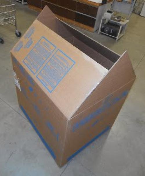 Как сделать большой домик из картона. Домик для детей из картона своими руками — пошаговое фото. Чертежи и схемы детского картонного домика.