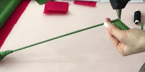 Как сделать букет из конфет в корзине. Как делать букет