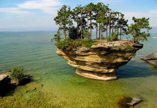 Какое озеро самое старое в мире. Охридское озеро - самое древнее озеро в Европе 17