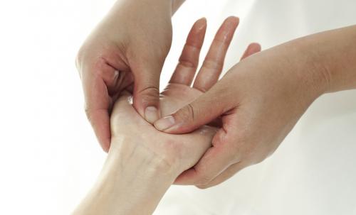 Точки на теле человека для массажа. Точечный массаж — скорая помощь организму