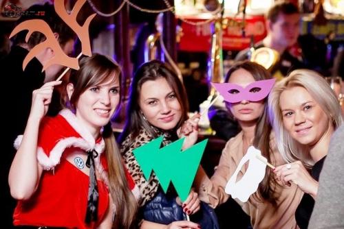 Идеи для новогоднего корпоратива 2020. Новогодний корпоратив 2020 года: прикольные сценарии