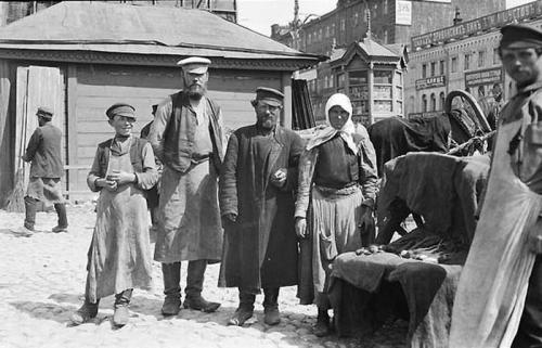 Нищие и богатые в российской империи. Как жили богатые и бедные люди в дореволюционной России