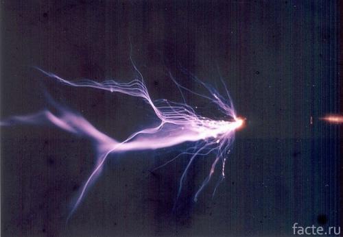 Красная молния. Красные спрайты, синие струи и другие необычные виды молний